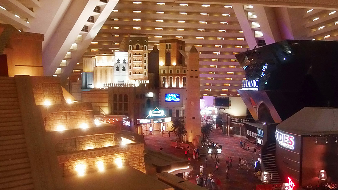 Interior del Hotel Luxor