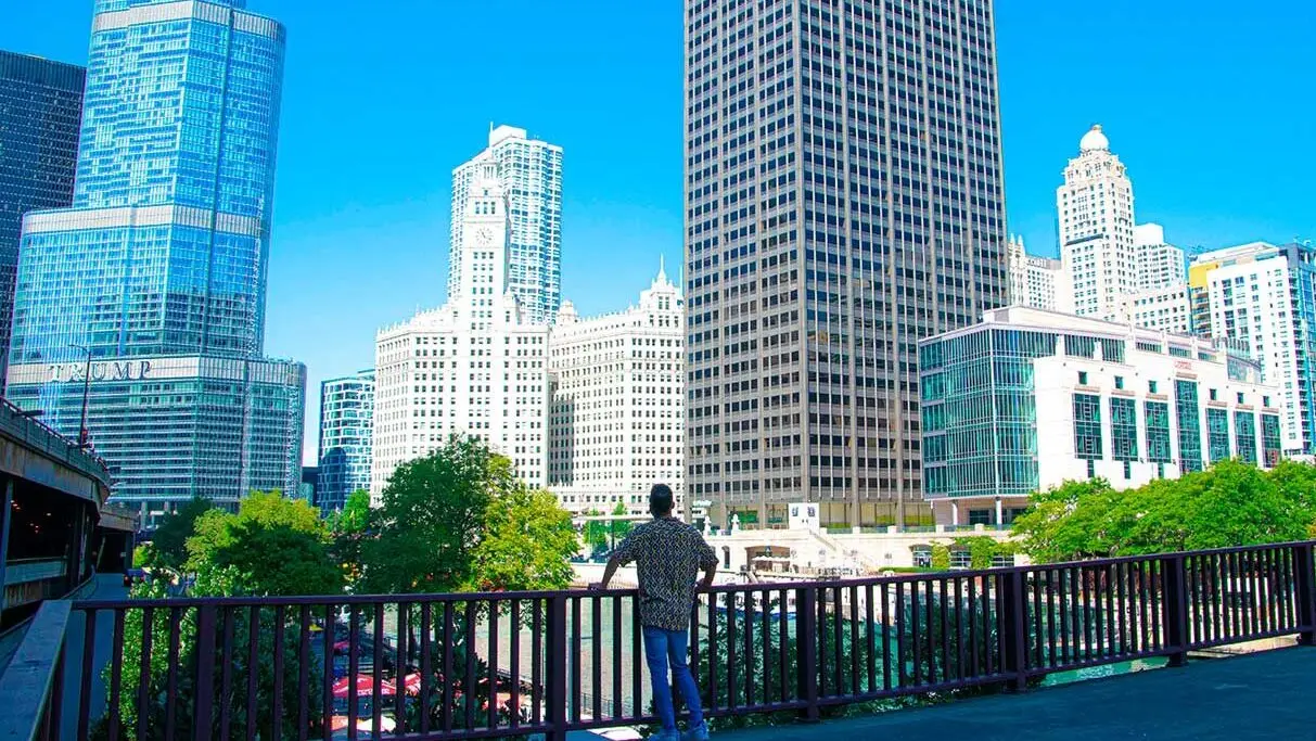 Paseo por el río Chicago y sus rascacielos​