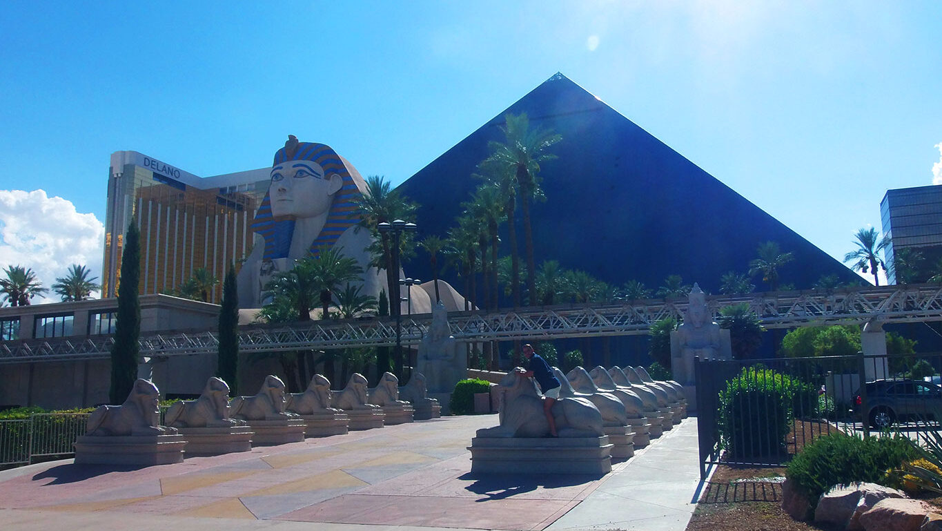Hotel Luxor