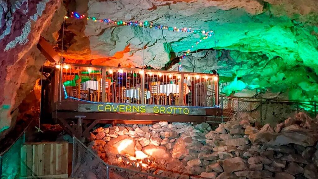 ruta 66 holbrook a las vegas Grand Canyon Caverns