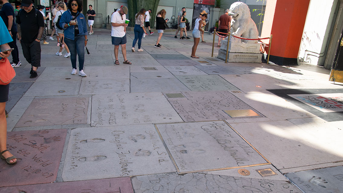 Grauman's Chinese Theatre y las huellas de los famosos