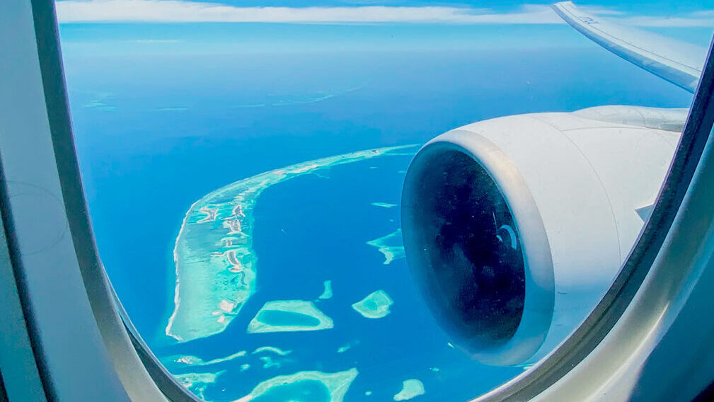 Vistas desde el avión a la llegada a Malé
