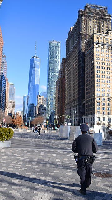 Vistas del One World Observatory desde la calle