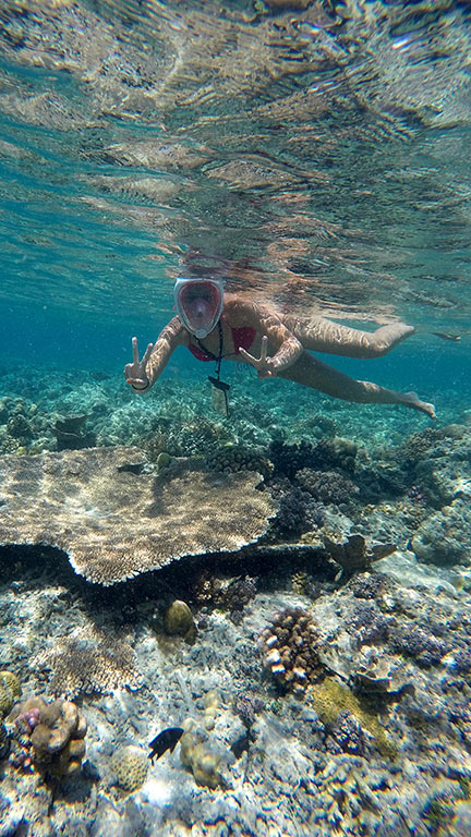 Practicando snorkel en Gili Air