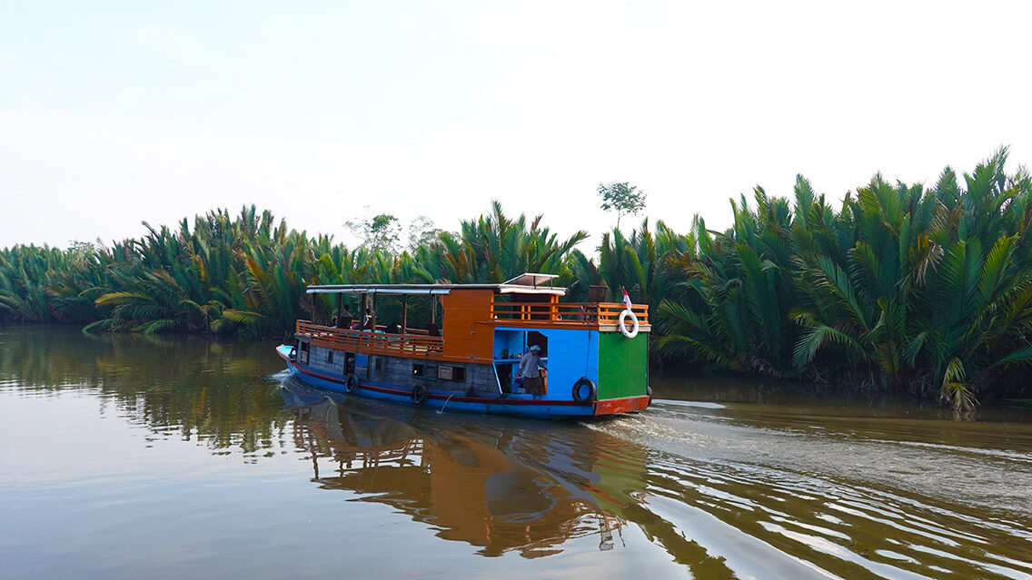 Klotok es el barco donde viajarás