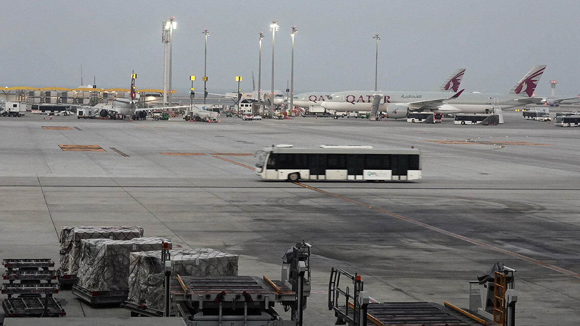 Aeropuerto Soekarno-Hatta (Yakarta) y el Aeropuerto de Ngurah Rai (Bali)