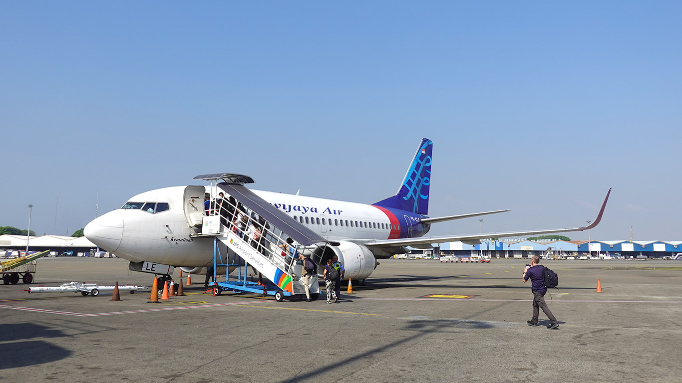 El avión es una forma barata y cómoda para moverte por Indonesia