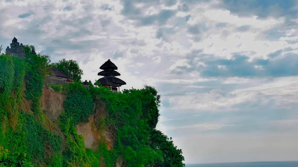 Uluwatu, para los amantes del surf​