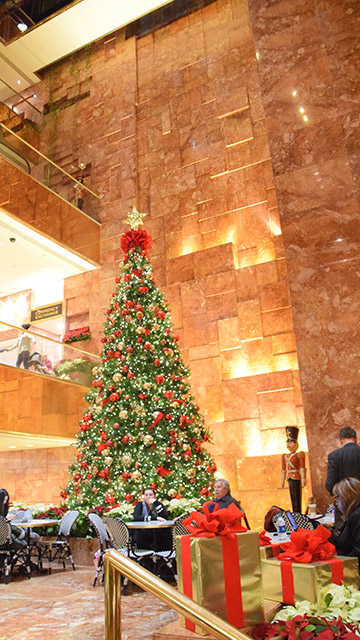 Torres Trump y su árbol