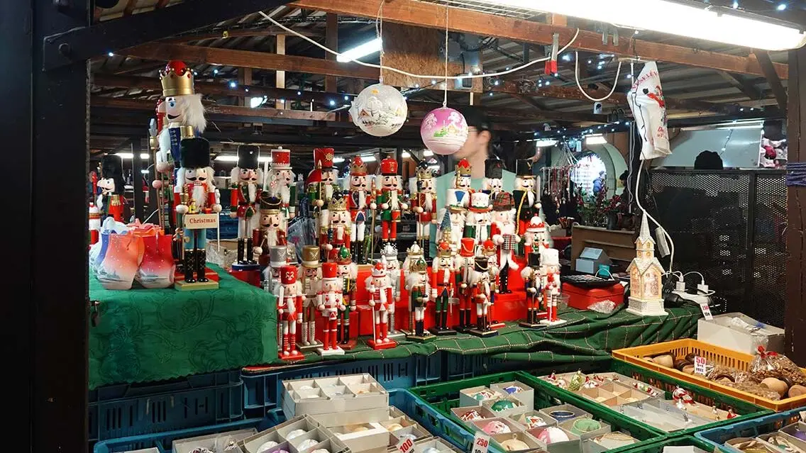 Parada de mercadillo navideño