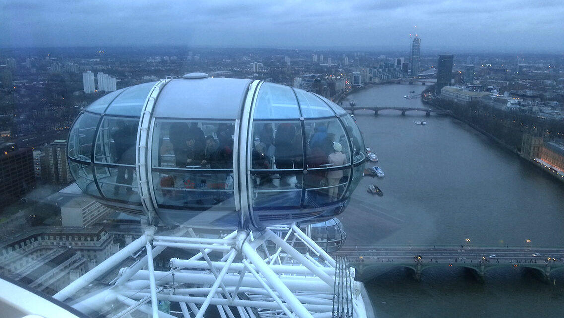 Interior de la cabina del London Eye