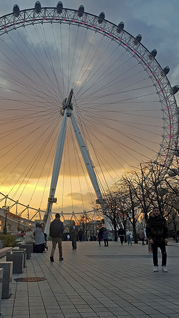 Atardecer en los pies de la London Eye