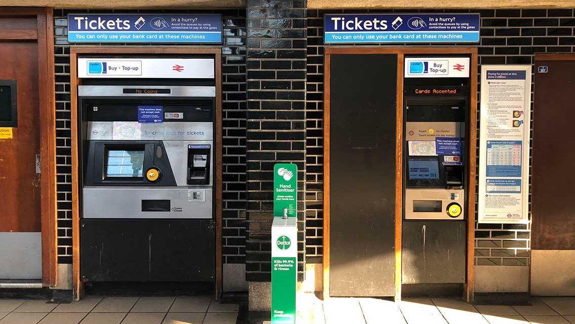 Las máquinas expendedoras para comprar las tarjetas