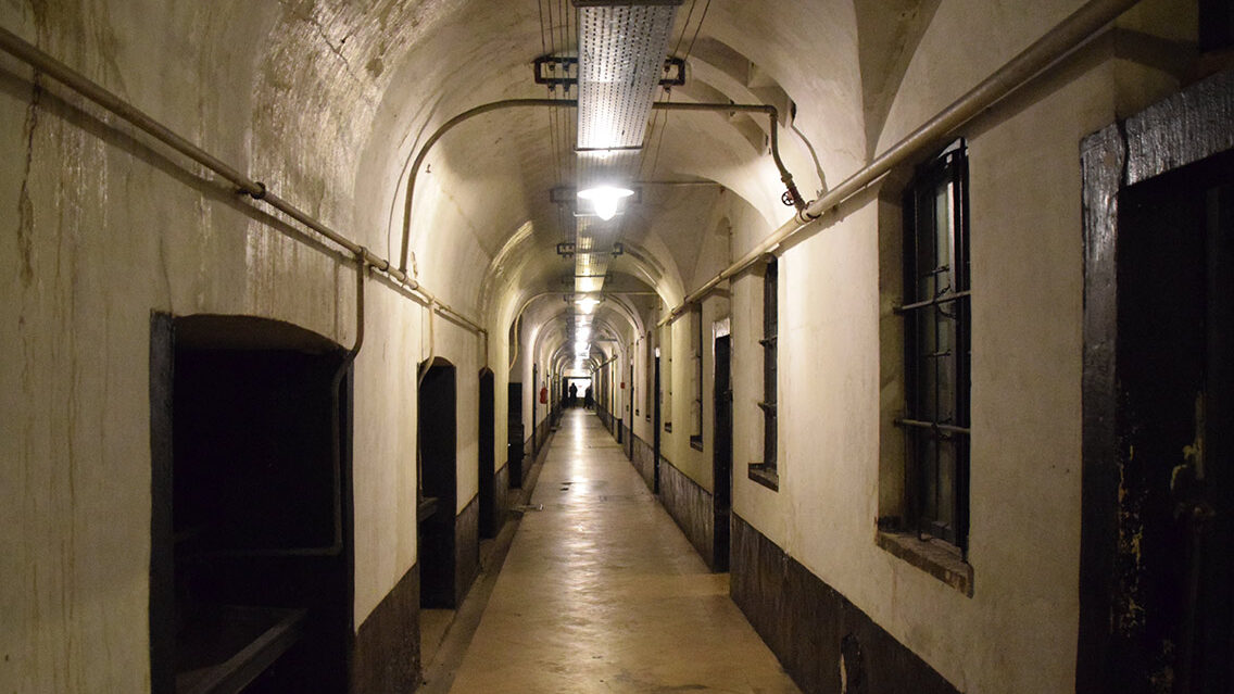 Pasillo interiores del recinto