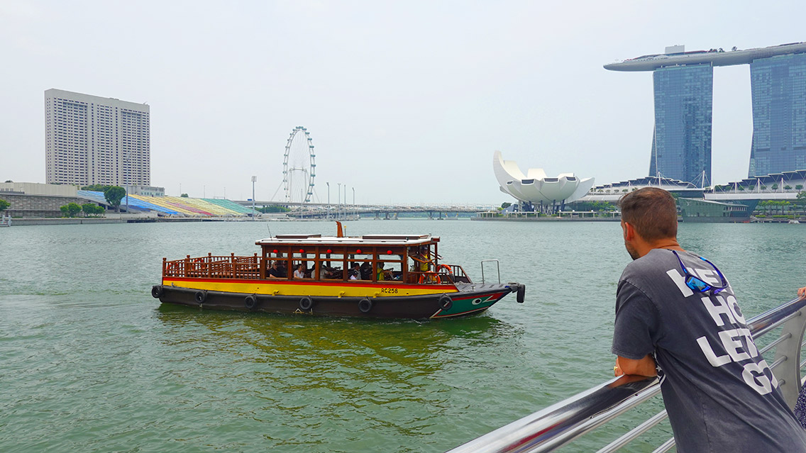 Vistas hacia el hotel Marina Bay Sands