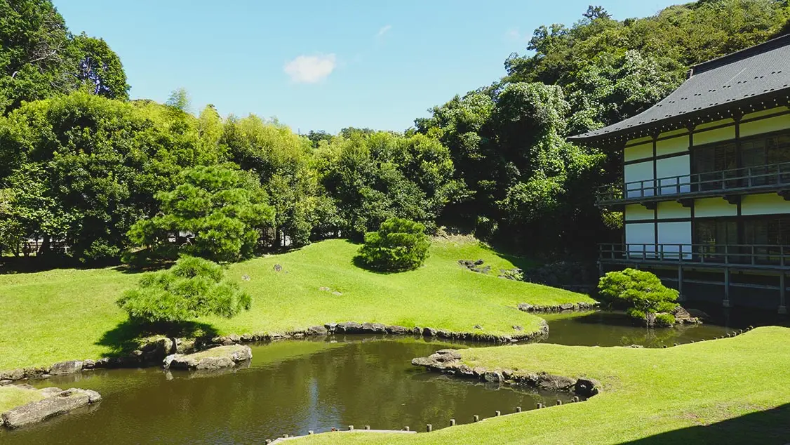 Jardín de estilo tradicional japonés
