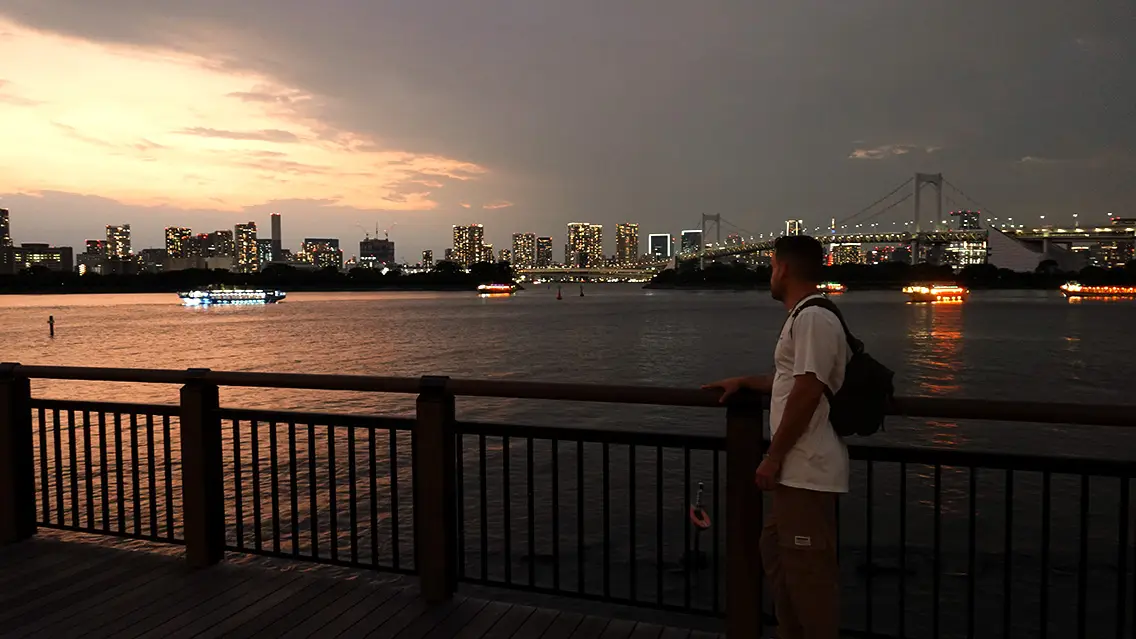 Mira el atardecer desde Odaiba