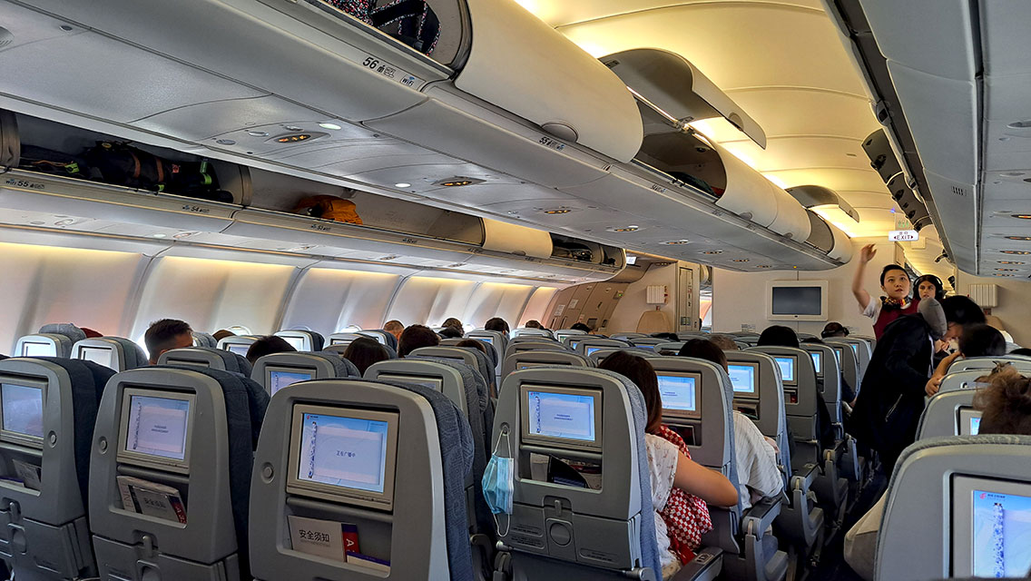 Interior del avión con el que llegamos a Tokio
