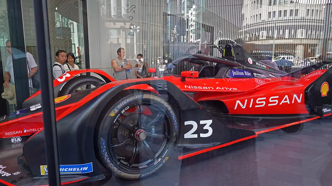 Cada cierto tiempo cambian el escaparate