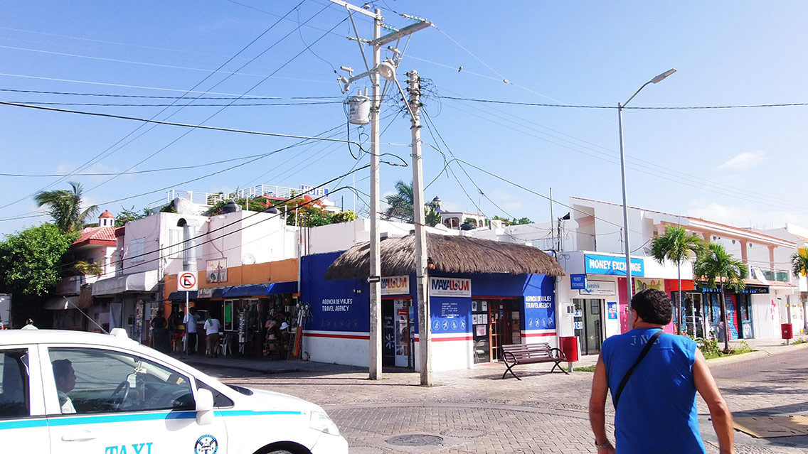 Día libre y Playa del Carmen