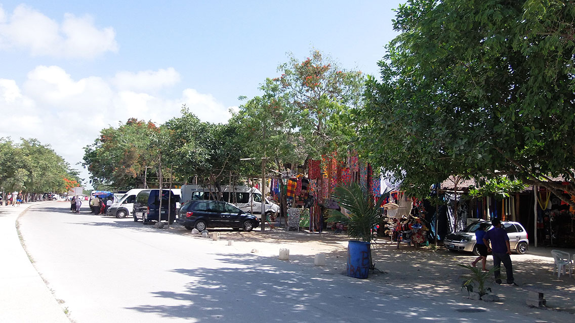 Día libre y Playa del Carmen