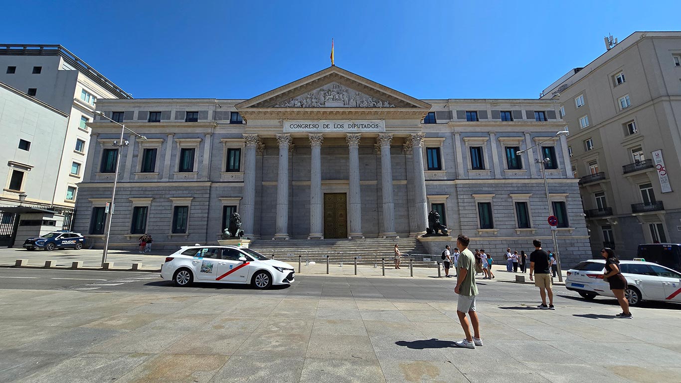 Dónde alojarse en Madrid. Congreso de los diputados de Madrid