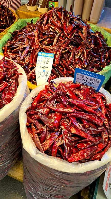 Paldalmun Market, típico mercado tradicional de Corea