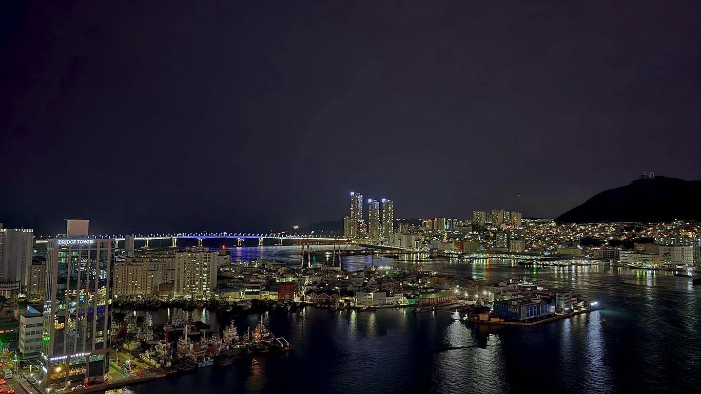 Puente que une la ciudad de Busan