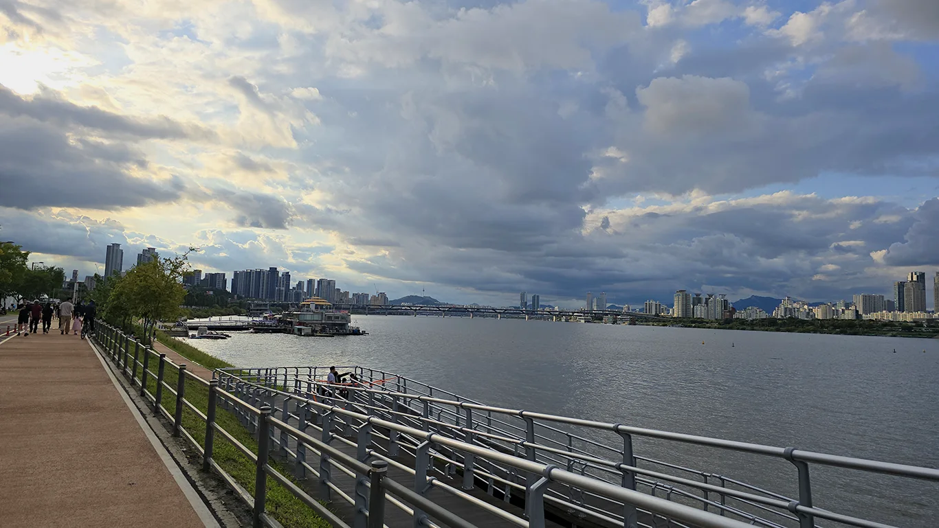 Paseo alrededor del río Han