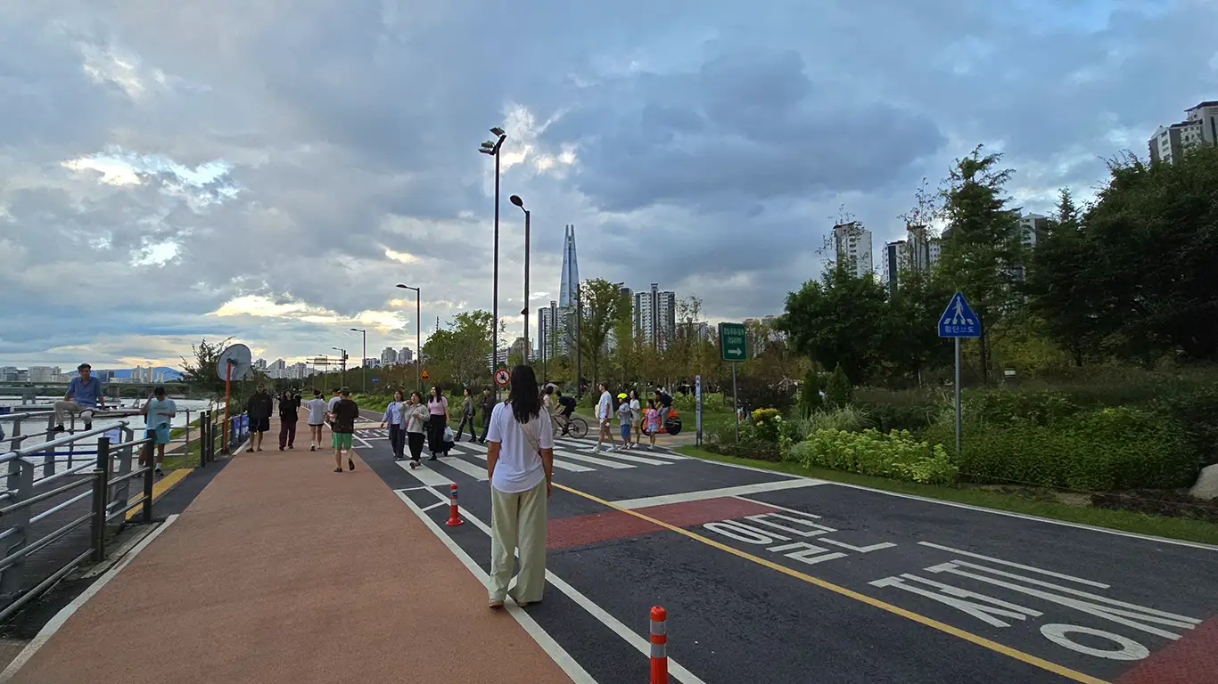 Paseando alrededor del río Han
