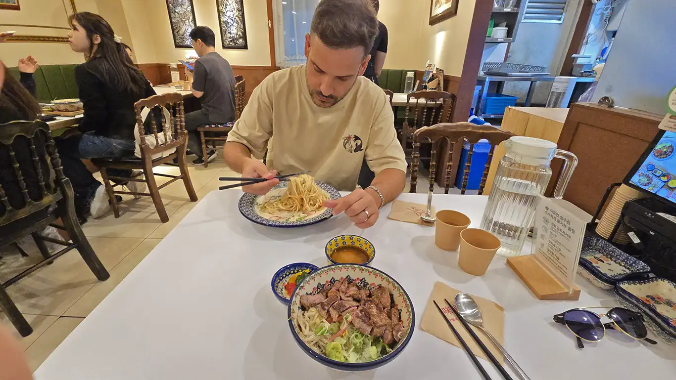 Comiendo en un restaurante