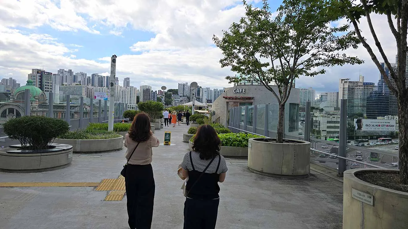 Jardín Seoullo 7017