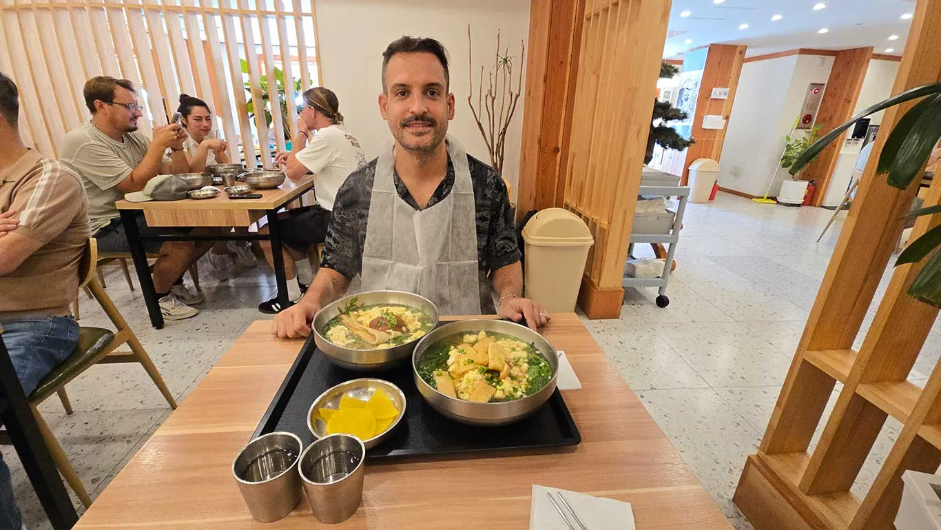 Restaurante cerca del templo