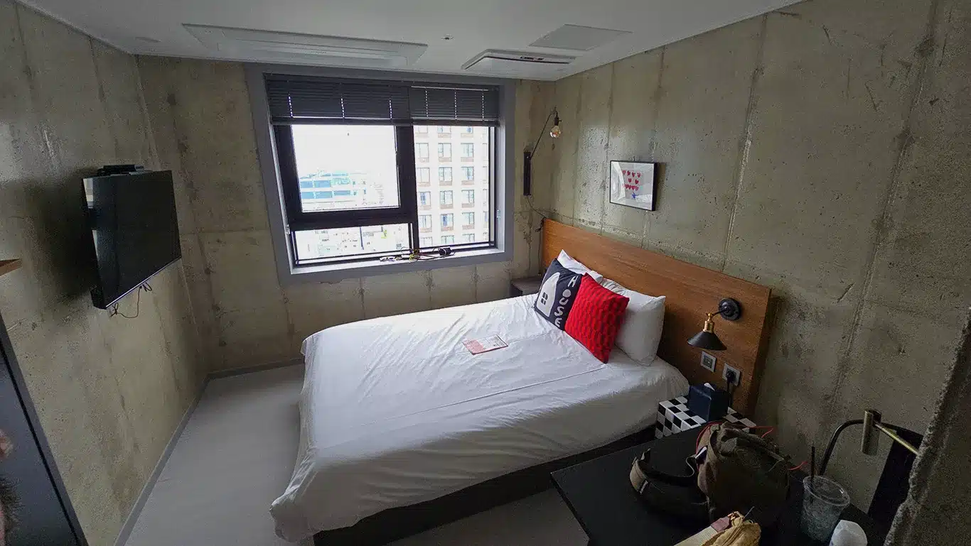 Interior de la habitación de nuestro hotel en Busan